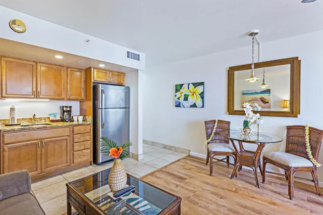 Listing Image for 4365 Lower Honoapiilani Rd 817 16 of 41