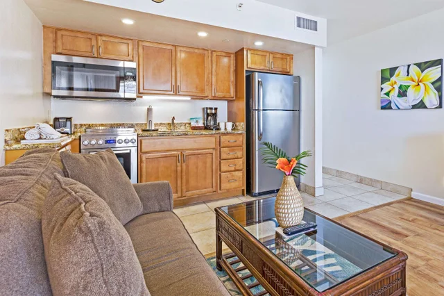 Listing Image for 4365 Lower Honoapiilani Rd 817 17 of 41