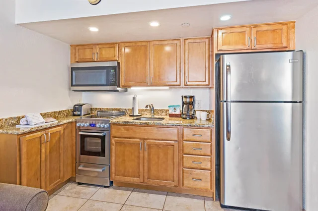 Listing Image for 4365 Lower Honoapiilani Rd 817 20 of 41