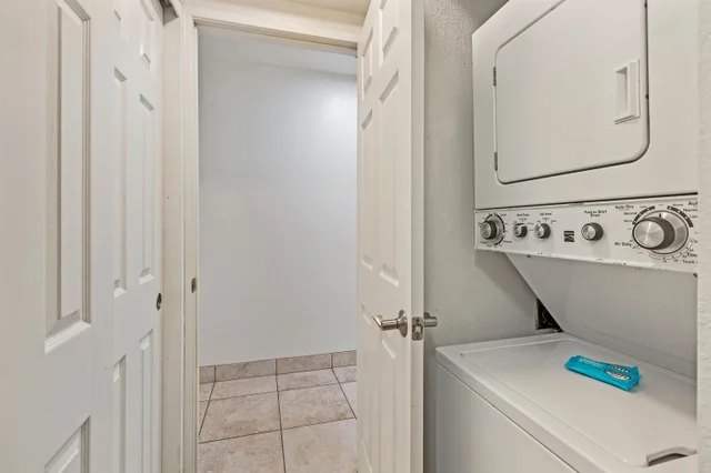 Listing Image for 4365 Lower Honoapiilani Rd 817 23 of 41