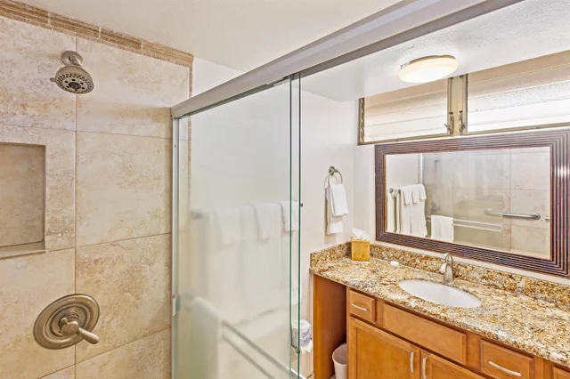 Listing Image for 4365 Lower Honoapiilani Rd 817 25 of 41