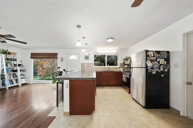 Listing Image for 2889 W Lelehuna Pl 10 of 32