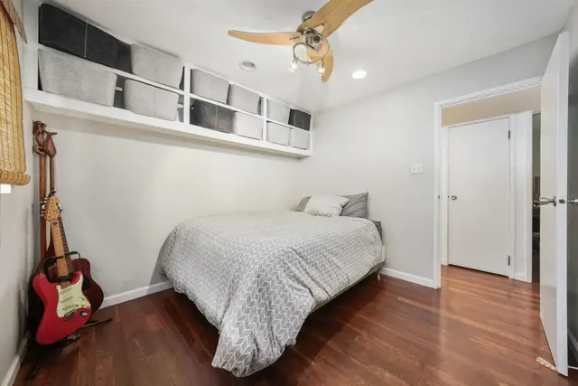 Listing Image for 2889 W Lelehuna Pl 14 of 32