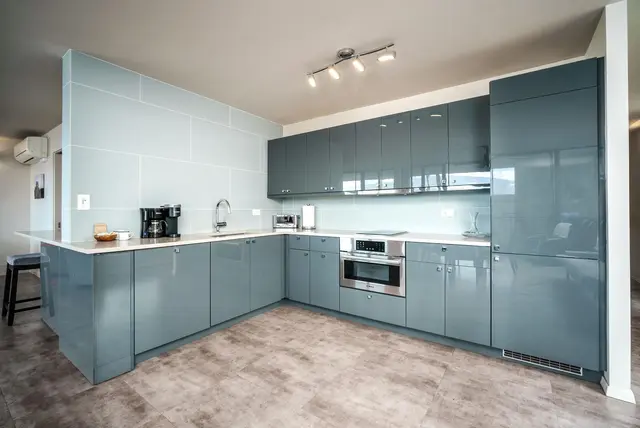 Listing Image for 50 Hauoli St 401 14 of 31