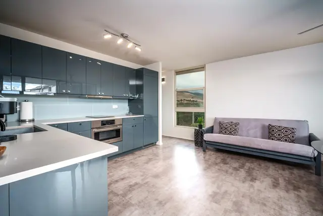 Listing Image for 50 Hauoli St 401 15 of 31