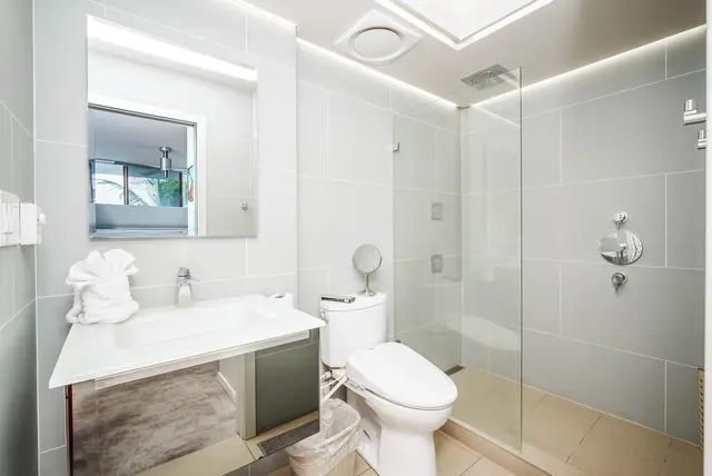 Listing Image for 50 Hauoli St 401 23 of 31