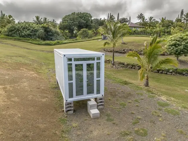 Listing Image for 320 Hanauana Rd 14 of 33