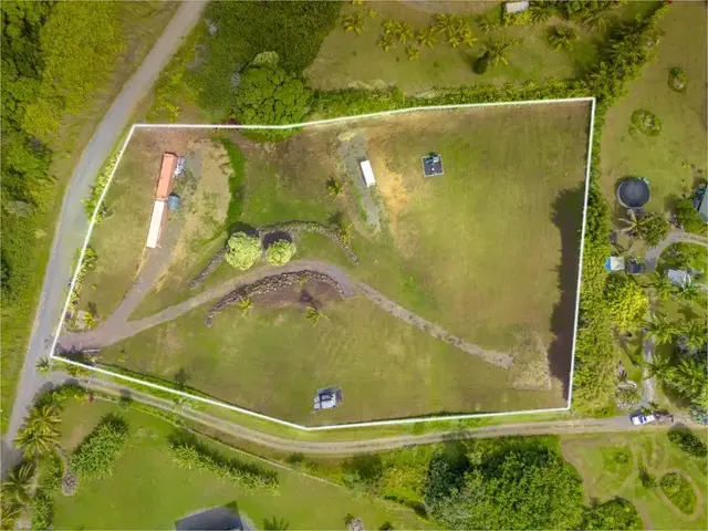 Listing Image for 320 Hanauana Rd 2 of 33