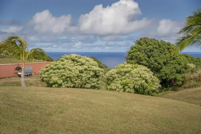 Listing Image for 320 Hanauana Rd 25 of 33