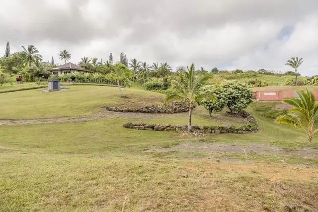 Listing Image for 320 Hanauana Rd 29 of 33