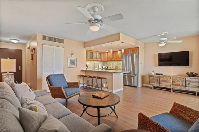 Listing Image for 36 S Kihei Rd 103 3 of 37