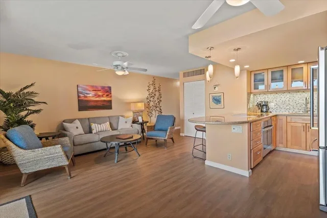 Listing Image for 36 S Kihei Rd 103 4 of 37