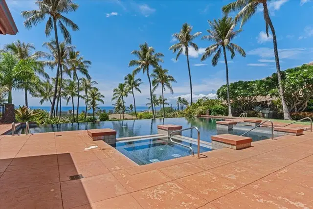 Listing Image for 995 Anapuni Pl 3 of 44