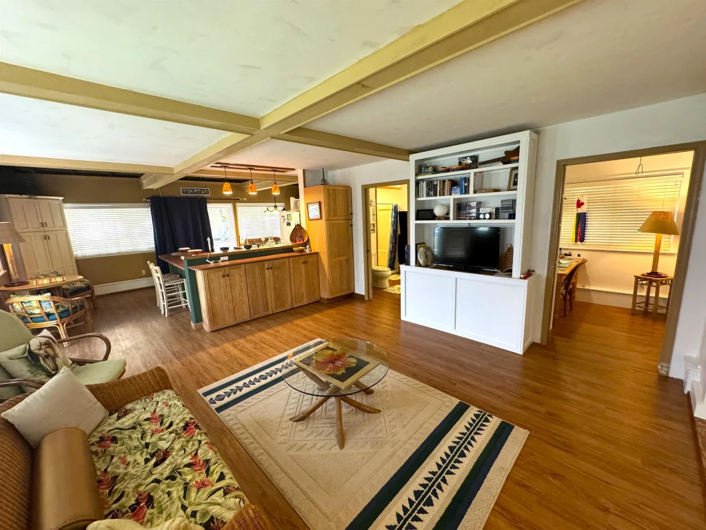 1751 Kalae Hwy, Molokai