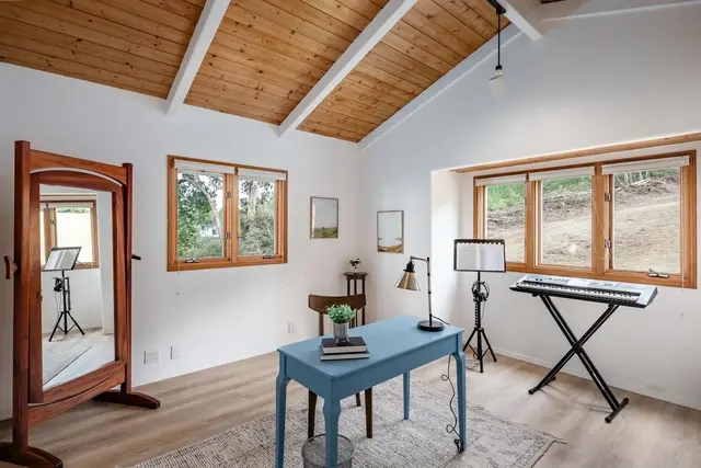 Listing Image for 98 Wahelani St 27 of 50