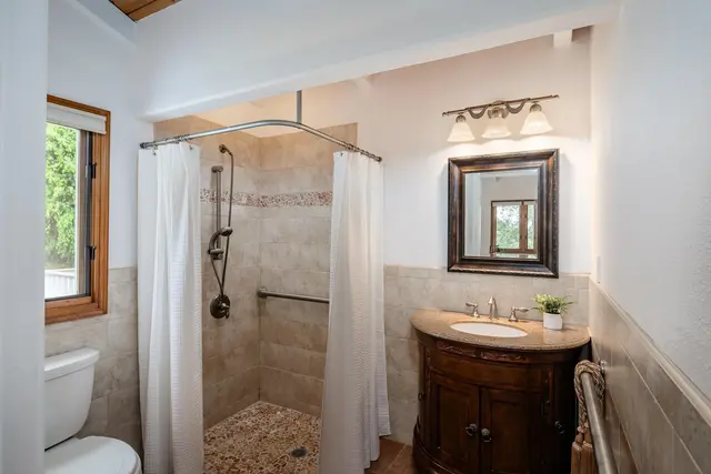 Listing Image for 98 Wahelani St 29 of 50