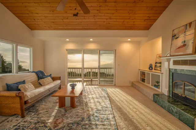 Listing Image for 98 Wahelani St 4 of 50
