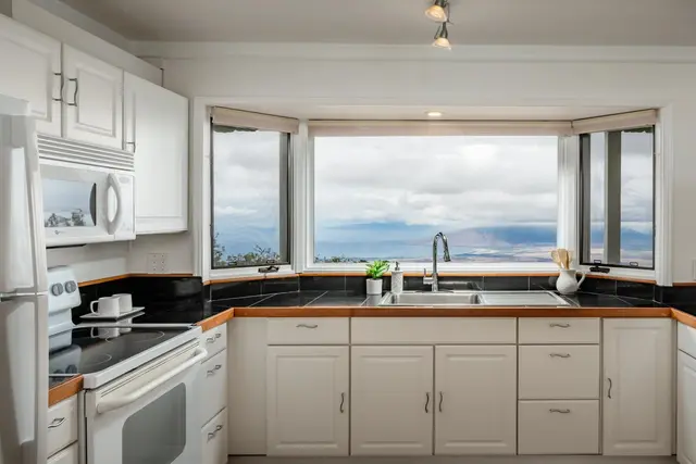 Listing Image for 98 Wahelani St 41 of 50