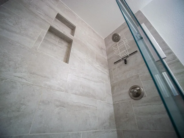 Listing Image for 15 Kulanihakoi St 16g 12 of 25