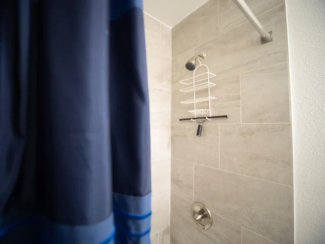 Listing Image for 15 Kulanihakoi St 16g 17 of 25