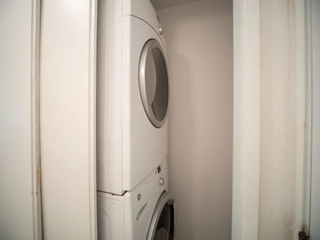 Listing Image for 15 Kulanihakoi St 16g 19 of 25