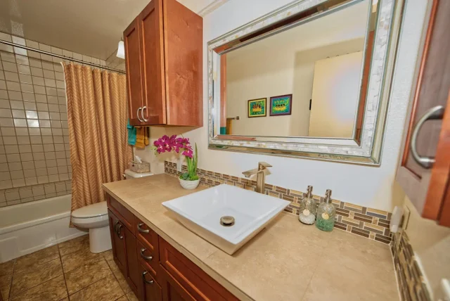 Listing Image for 50 Kepuhi Pl 242 13 of 29