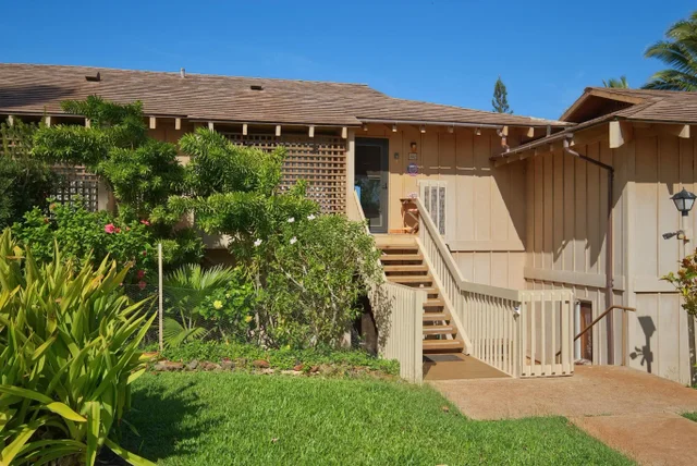 Listing Image for 50 Kepuhi Pl 242 3 of 29