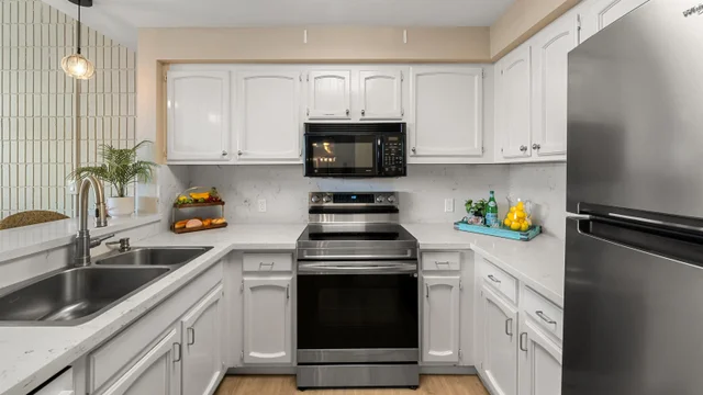 Listing Image for 475 Front St Ph 4 15 of 38