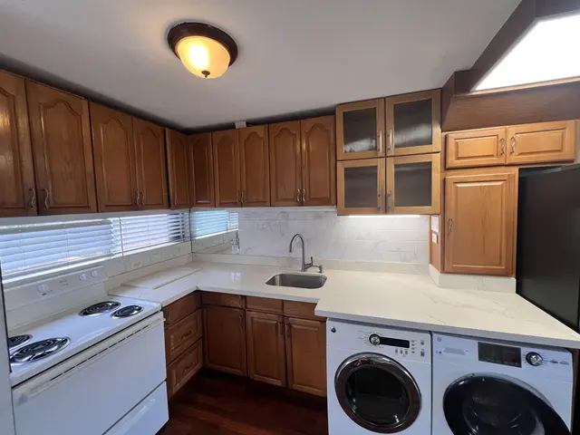 Listing Image for 3676 Lower Honoapiilani Rd D301 5 of 26