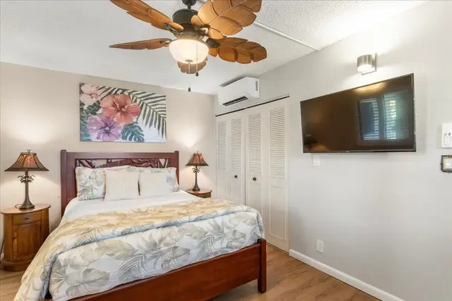 Listing Image for 70 Hauoli St 303 16 of 40