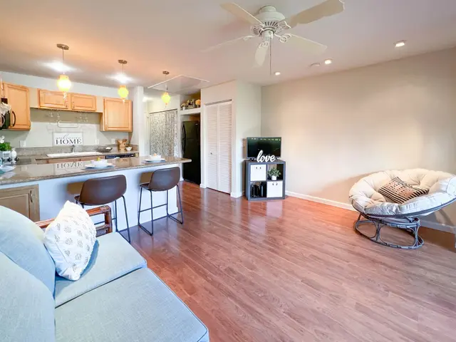 Listing Image for 3740 Lower Honoapiilani Rd F307 11 of 20