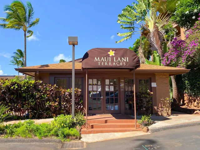 Listing Image for 3740 Lower Honoapiilani Rd F307 19 of 20