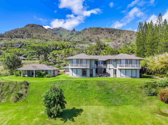 Listing Image for 2673 Kamaile St 1 of 50