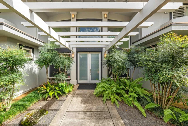 Listing Image for 2673 Kamaile St 5 of 50