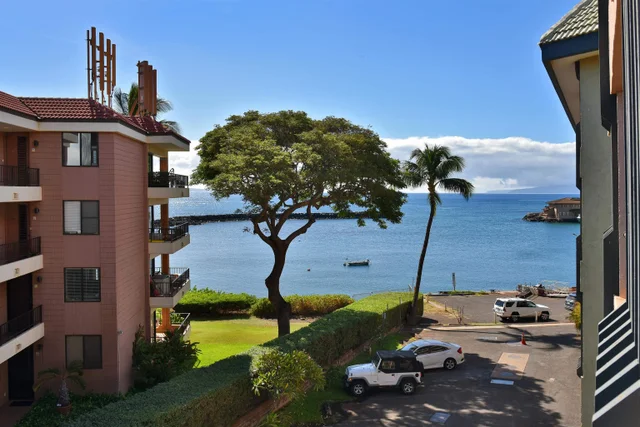 Listing Image for 20 Hauoli St 305 6 of 29