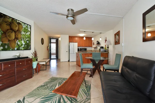 Listing Image for 20 Hauoli St 305 8 of 29