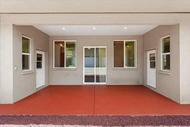 Listing Image for 29 Papakapu Pl 14 of 50