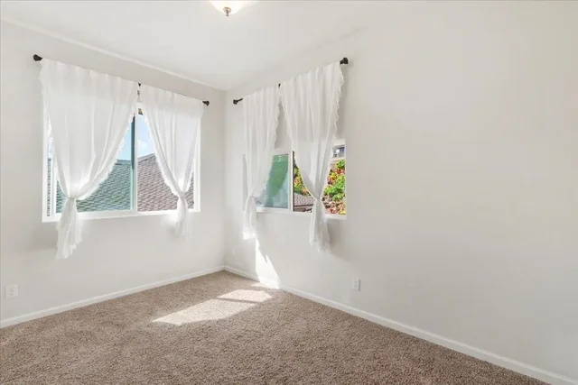 Listing Image for 29 Papakapu Pl 34 of 50