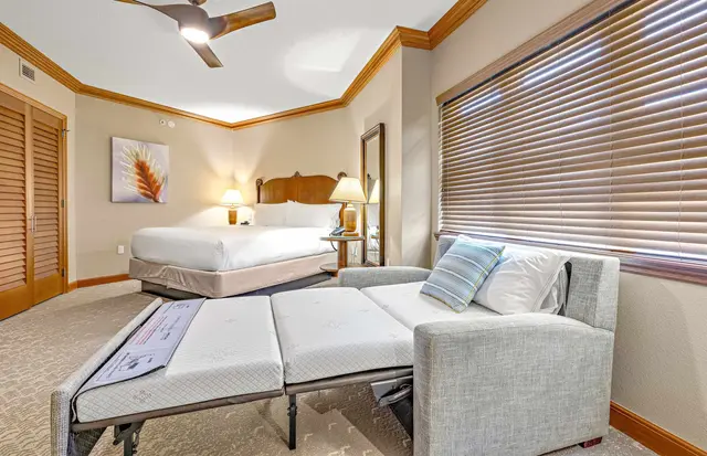 Listing Image for 200 Nohea Kai Dr 3-up 48-52 12 of 22