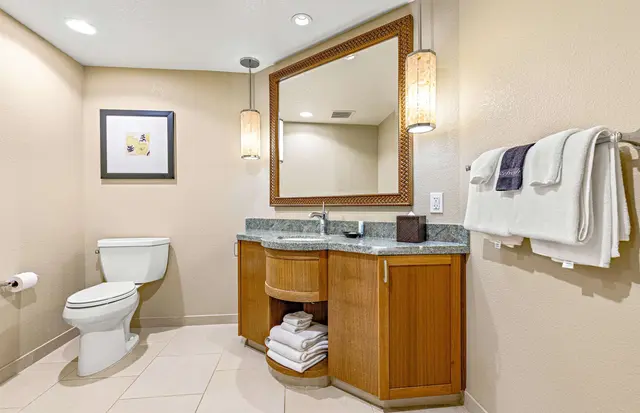 Listing Image for 200 Nohea Kai Dr 3-up 48-52 14 of 22
