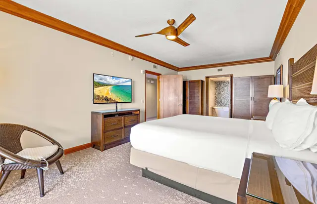 Listing Image for 200 Nohea Kai Dr 3-up 48-52 4 of 22