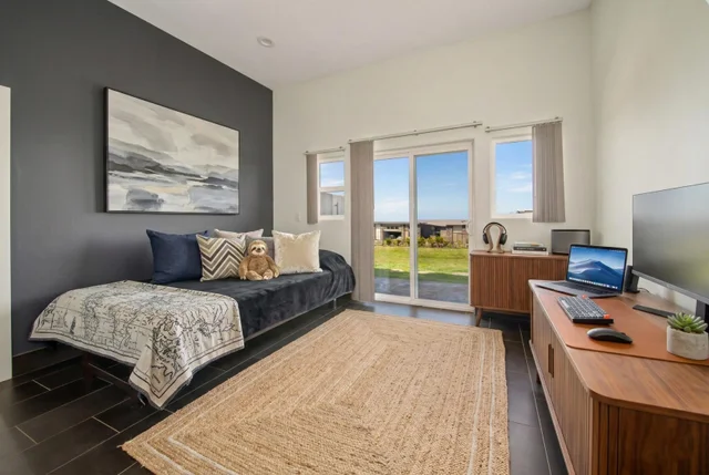 Listing Image for 272 Huahua St 25 of 43