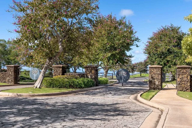 Listing Image for 272 Huahua St 3 of 43