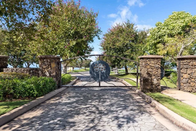 Listing Image for 272 Huahua St 4 of 43