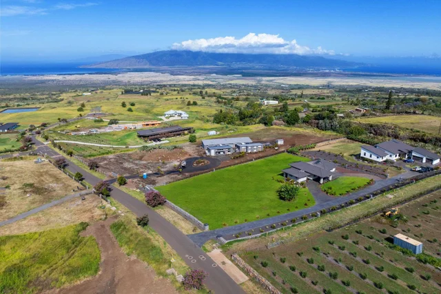 Listing Image for 272 Huahua St 41 of 43