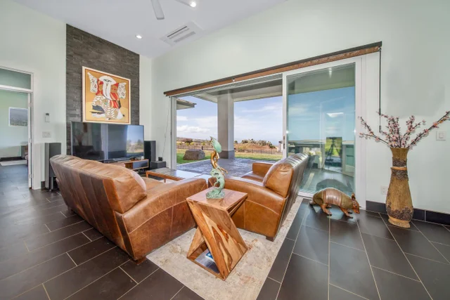 Listing Image for 272 Huahua St 9 of 43