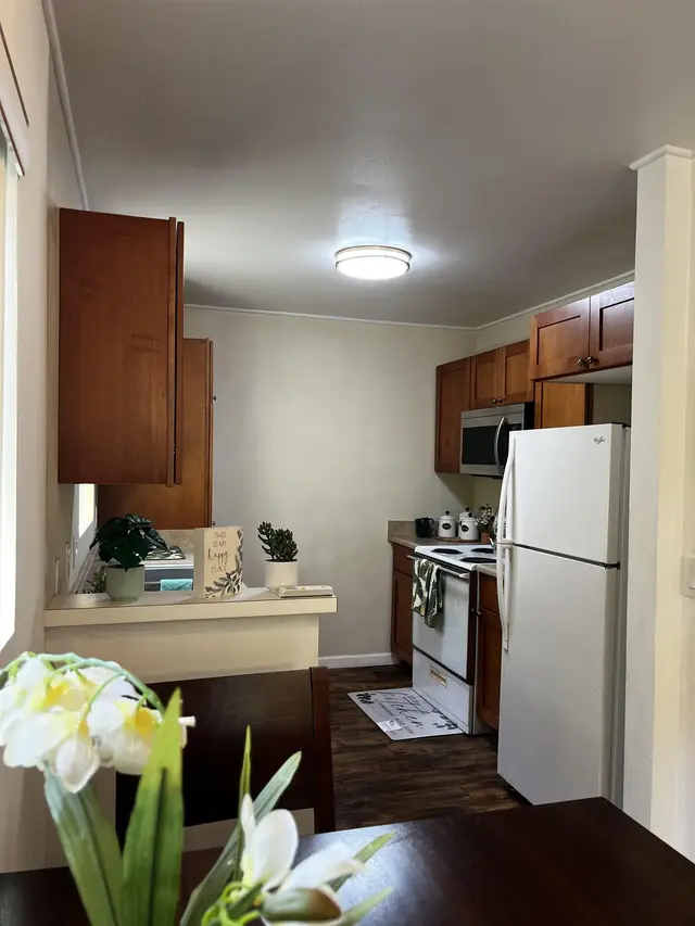 Kahului Ikena 327 - 60 Kunihi Ln 327, Kahului, 404637 - 5/12