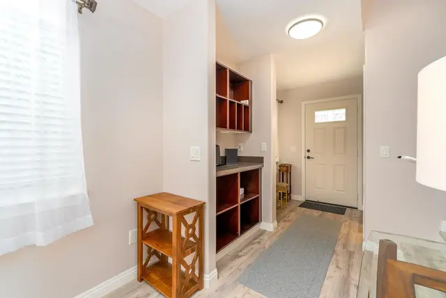 Listing Image for 305 Pulihi St 11 of 38