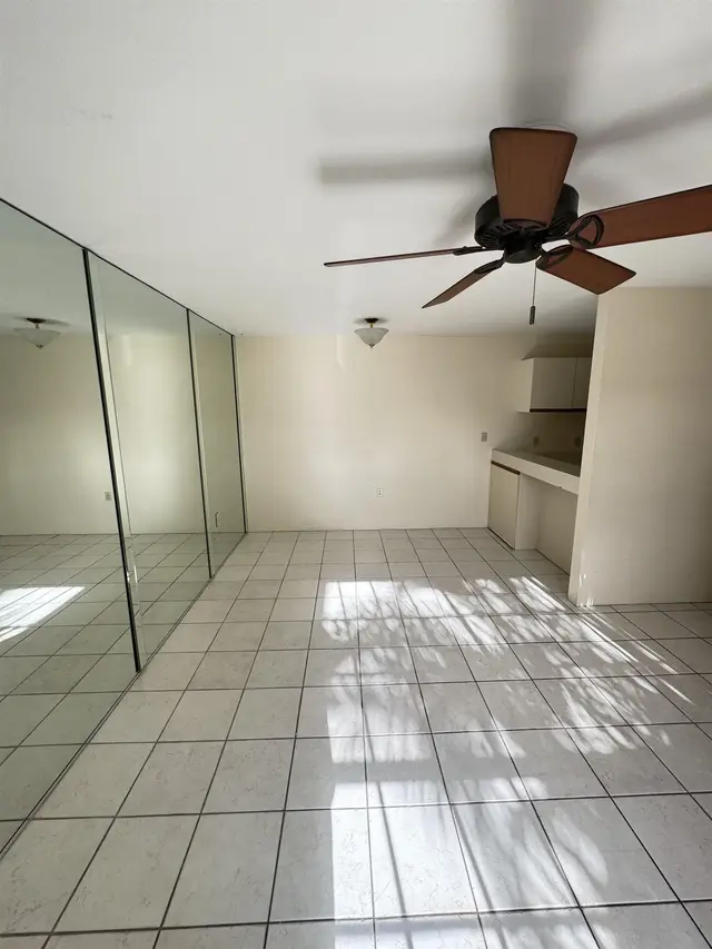 Listing Image for 160 Keonekai Rd 14-102 1 of 5