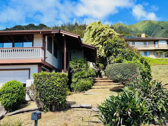 Listing Image for 680 Noweo Pl 2 of 49